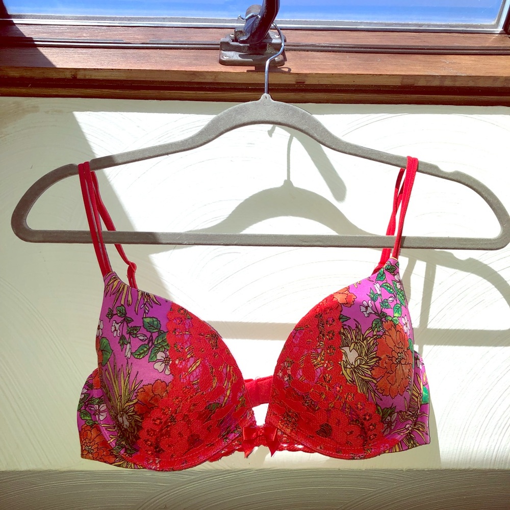 Victoria’s Secret very sexy push up